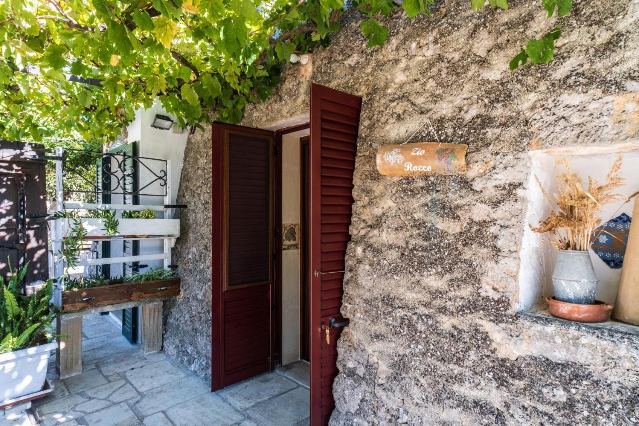 Palacca, Trullo Salentino Andrano Bagian luar foto